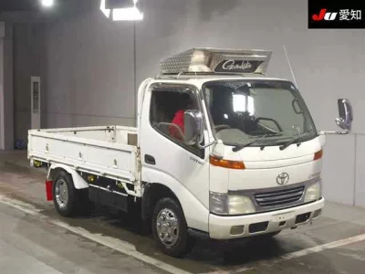 Toyota DYNA  с аукциона в Японии