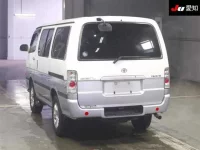 Toyota HIACE VAN лот № 20125 оценка 3.5  с аукциона в Японии 1