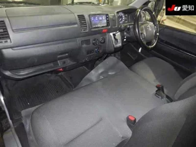 Toyota HIACE VAN  с аукциона в Японии