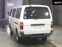 Toyota HIACE VAN лот № 20132 оценка 3  с аукциона в Японии 1