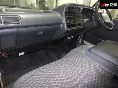 Toyota HIACE VAN  с аукциона в Японии