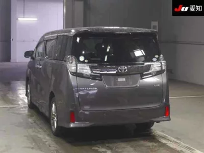 Toyota VELLFIRE  с аукциона в Японии