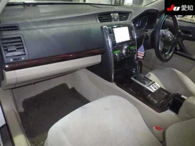 Toyota MARK X  с аукциона в Японии