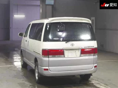 Toyota HIACE REGIUS