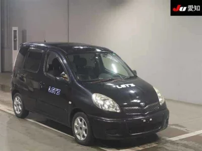 Toyota FUNCARGO  с аукциона в Японии