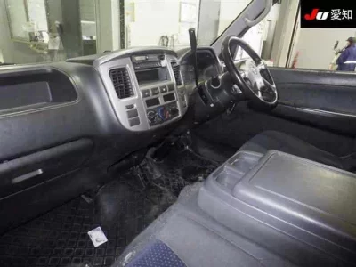 Nissan CARAVAN VAN  с аукциона в Японии