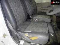 Mazda BONGO VAN лот № 20150 оценка 3.5  с аукциона в Японии 5