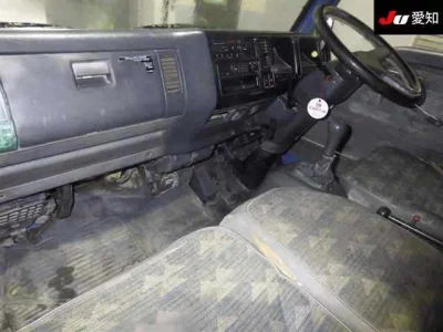 Mazda TITAN  с аукциона в Японии