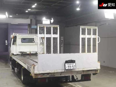 Toyota DYNA  с аукциона в Японии