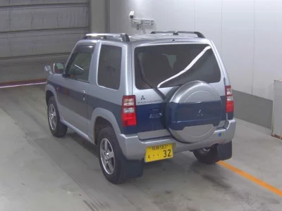 Mitsubishi PAJERO MINI