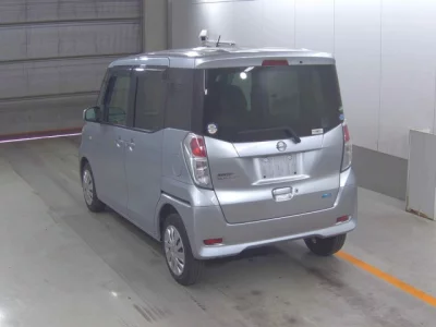 Nissan DAYZ ROOX  с аукциона в Японии