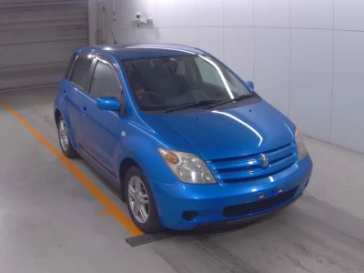 Toyota IST