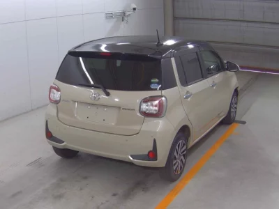 Toyota PASSO  с аукциона в Японии