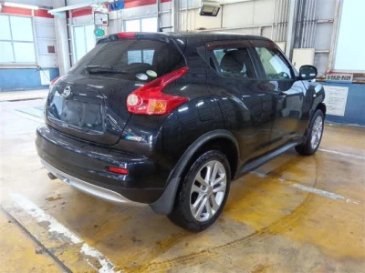 Nissan JUKE  с аукциона в Японии