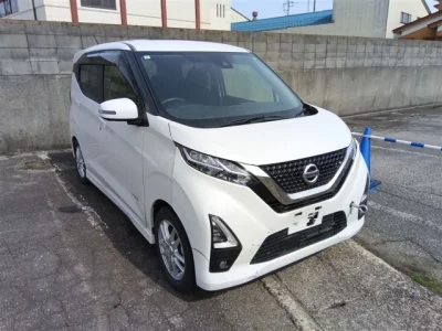 Nissan DAYZ  с аукциона в Японии