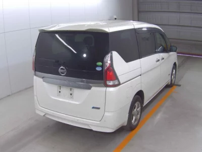 Nissan SERENA  с аукциона в Японии