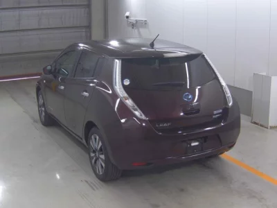 Nissan LEAF  с аукциона в Японии