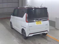 Nissan ROOX лот № 3090 оценка R  с аукциона в Японии 1