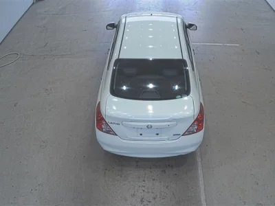 Nissan LATIO  с аукциона в Японии