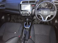 Honda FIT лот № 1738 оценка 3.5  с аукциона в Японии 3