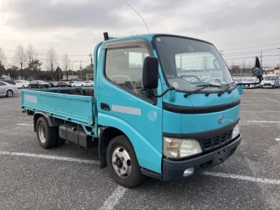 Toyota DYNA  с аукциона в Японии