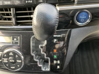 Toyota Estima Hybrid