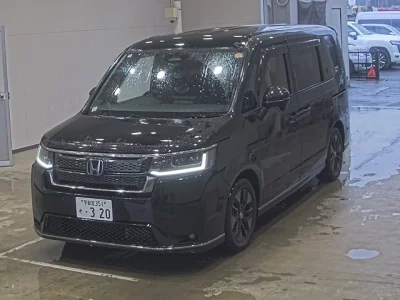 Honda STEP WAGON  с аукциона в Японии