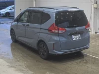 Honda FREED лот № 3070 оценка 4.5  с аукциона в Японии 1