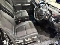 Honda FREED лот № 3071 оценка 4  с аукциона в Японии 7