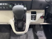 Honda N BOX лот № 3062 оценка 5  с аукциона в Японии 4