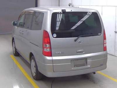 Nissan SERENA  с аукциона в Японии