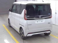 Nissan ROOX лот № 3014 оценка 4  с аукциона в Японии 1