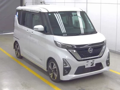 Nissan ROOX  с аукциона в Японии