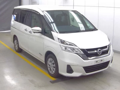 Nissan SERENA  с аукциона в Японии