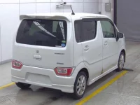 Suzuki WAGON R лот № 3028 оценка 3  с аукциона в Японии 3