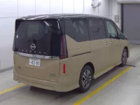 Nissan SERENA лот № 1031 оценка 4.5  с аукциона в Японии 3