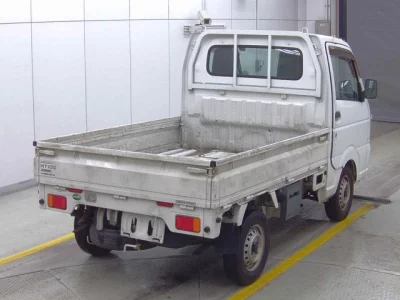 Nissan CLIPPER TRUCK  с аукциона в Японии