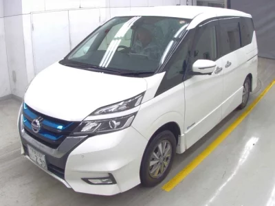 Nissan SERENA  с аукциона в Японии