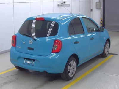 Nissan MARCH  с аукциона в Японии