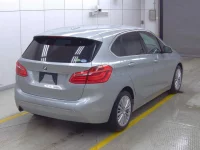 BMW 2-Series лот № 5079 оценка R  с аукциона в Японии 3