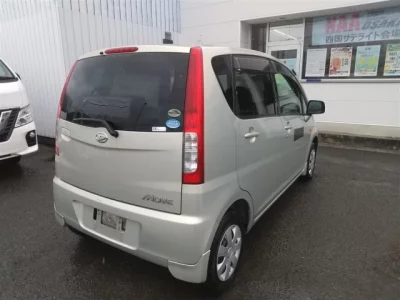 Daihatsu MOVE  с аукциона в Японии