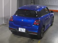 Suzuki SWIFT лот № 19 оценка 4.5  с аукциона в Японии 1