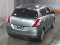 Suzuki SWIFT лот № 3007 оценка 3  с аукциона в Японии 1