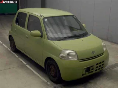 Daihatsu Esse