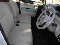 Daihatsu MOVE CANBUS лот № 6145 оценка 3.5  с аукциона в Японии 7