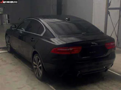 Jaguar XE