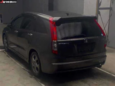 Honda STREAM  с аукциона в Японии