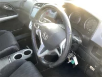 Honda STREAM лот № 1093 оценка 3  с аукциона в Японии 6