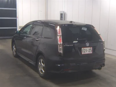 Honda STREAM  с аукциона в Японии