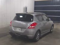 Suzuki SWIFT лот № 1114 оценка 3  с аукциона в Японии 4